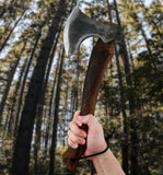 Laden Sie das Bild in den Galerie-Viewer, Der Frostbreaker – Campingbeil – Geschmiedete Stahlaxt mit Lederscheide – Überlebensbeil zum Holzspalten und Hacken – Bushcraft-Beil – Perfekt für Outdoor-Abenteuer
