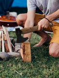 Laden Sie das Bild in den Galerie-Viewer, JXE JXO Beil, 14.5″ Camping-Axt aus 1065 Mangan-Hochleistungsstahl und Hickory-Griff mit Lederscheide – Bushcraft-Beil zum Holzspalten und Hacken
